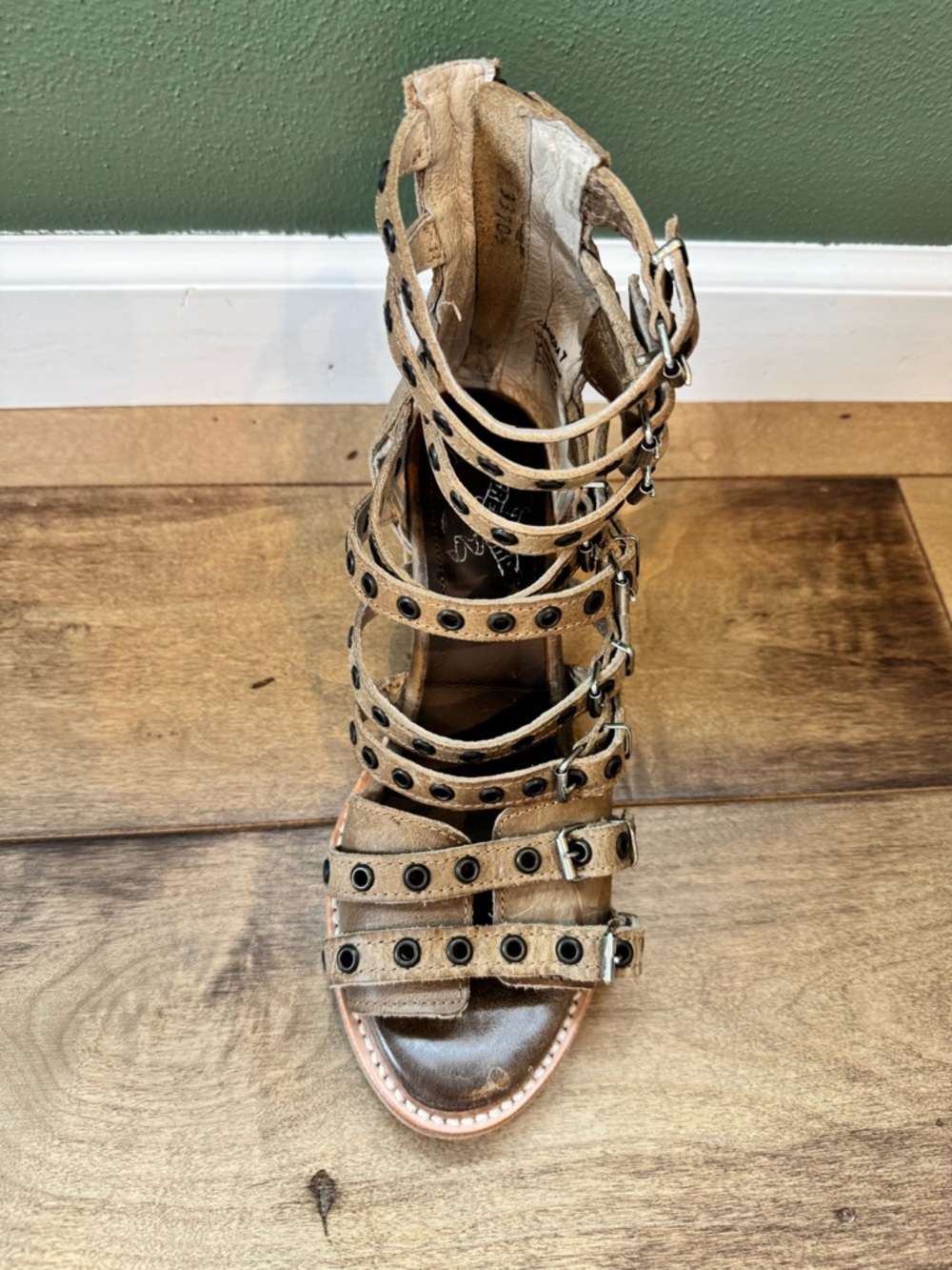 Freebird Cassandra (New without Box) - Size 7 - Picture 12 of 13